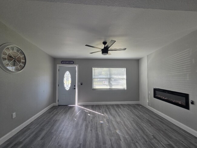 Photo - 2410 11th St