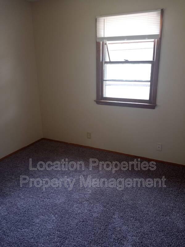 Photo - 806 W 25th St