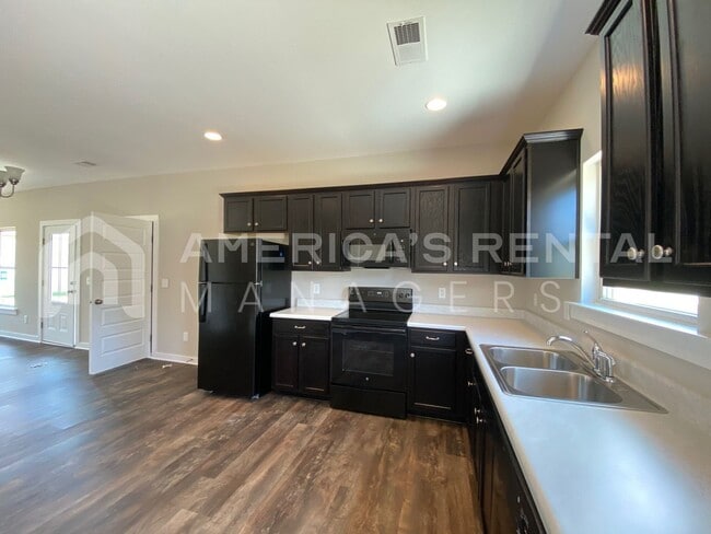 Photo - 68 WATER OAK DR