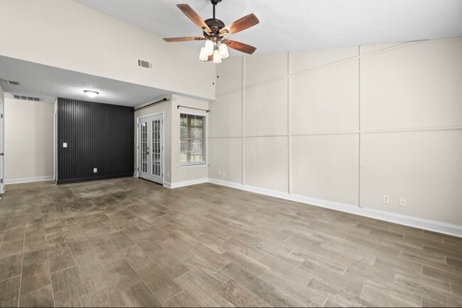 Photo - 162 Egret Cir