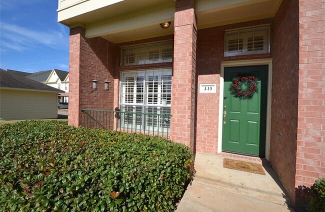 Photo - 2710 Grants Lake Blvd Unidad J10
