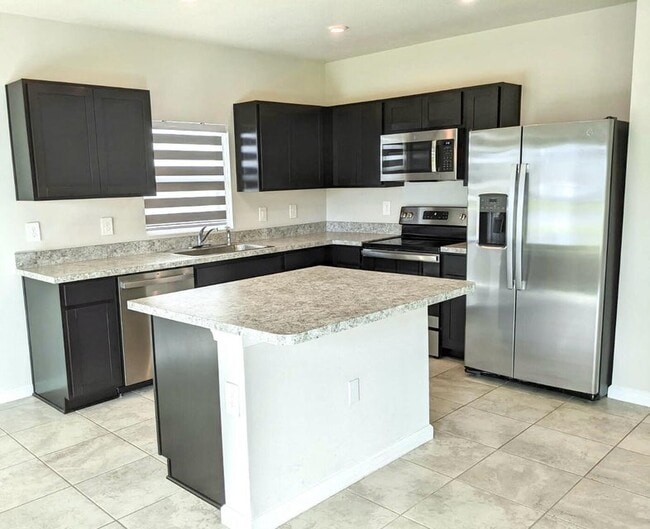 Photo - 604 Lychee Ln