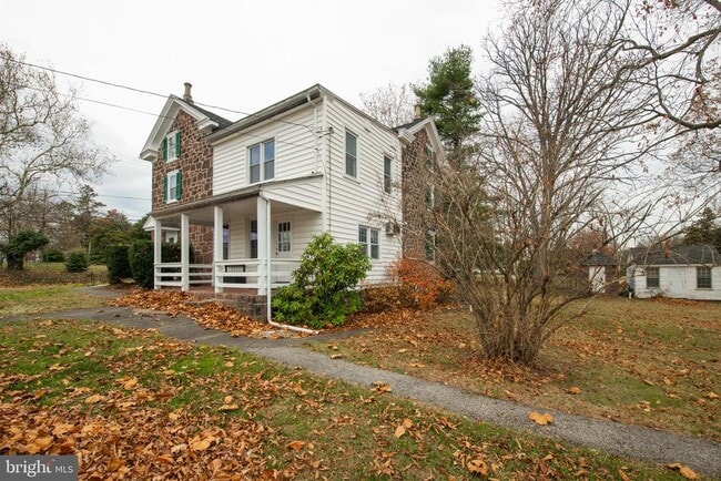 Photo - 804 Sanatoga Rd