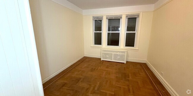 Building Photo - 1312 Purdy St Unit 2 Rental