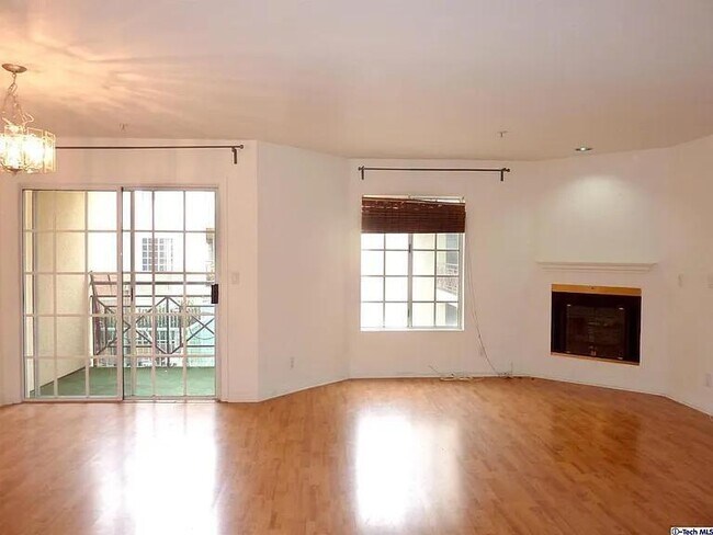 Photo - 1131 Campbell St Unit 212