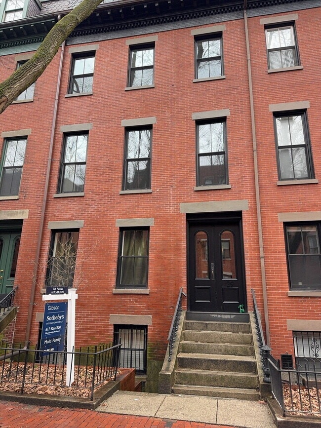Building Photo - Updated South End 2BR with Granite Counter... Unit #2 Rental