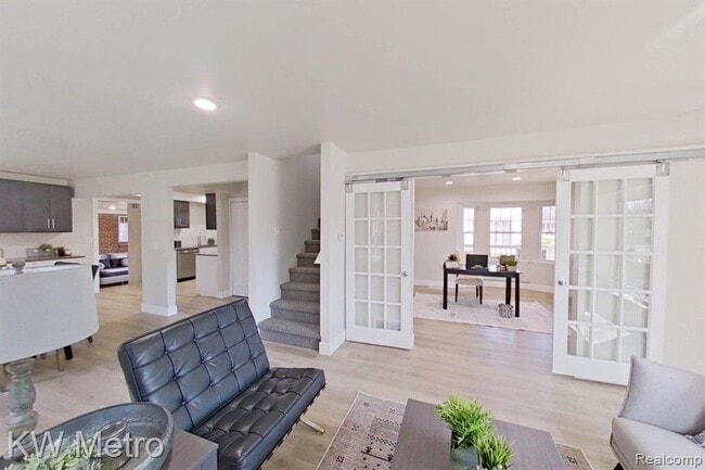 Photo - 695 Livernois St Unit 1