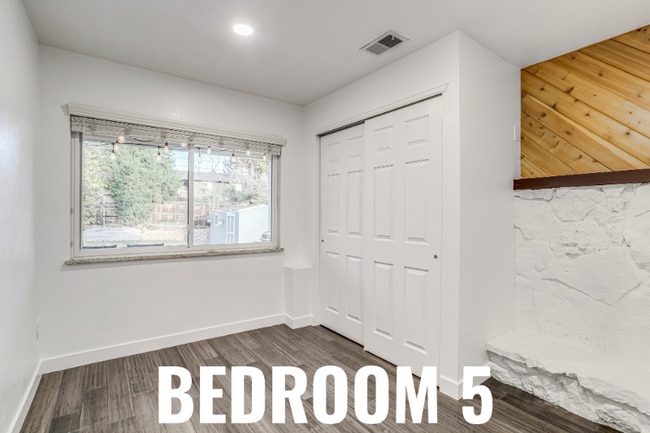 Photo - 2860 S Golden Way