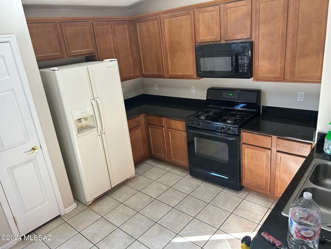 Photo - 12822 E Red Iron Trail