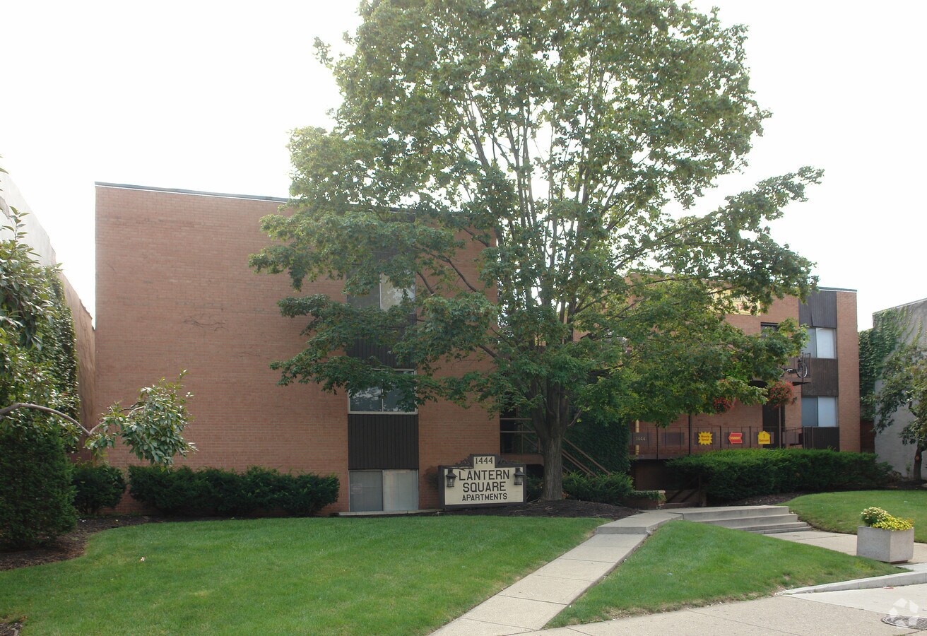 Lantern Square Apartments - Lantern Square Apartments