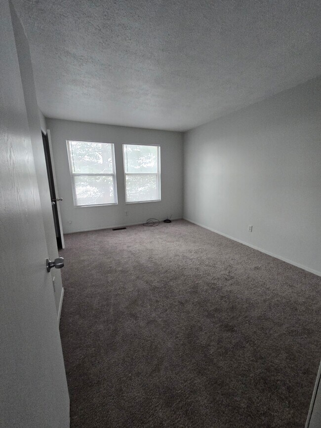 1200 N Main St Unit 206