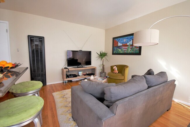 Photo - 405 29th St Unidad 2
