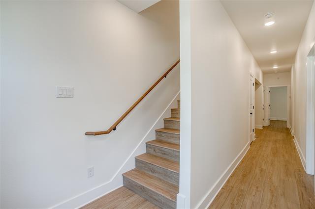 Photo - 2345 Benbrook Dr