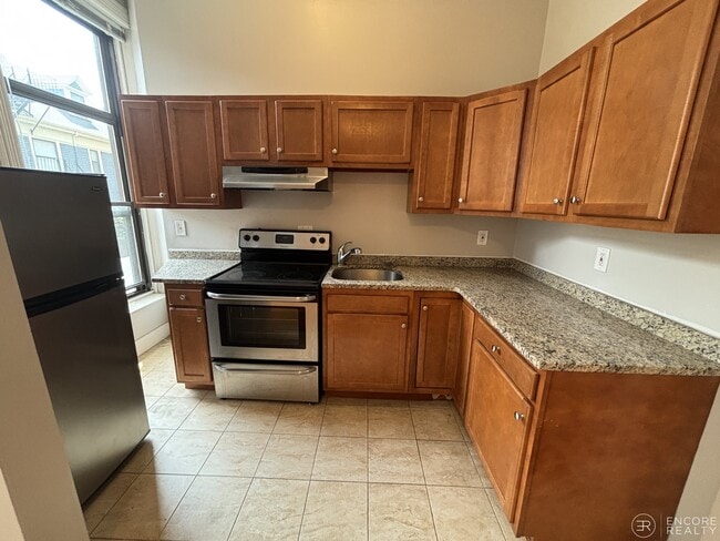 Building Photo - 9 Sewall Ave Unit 119