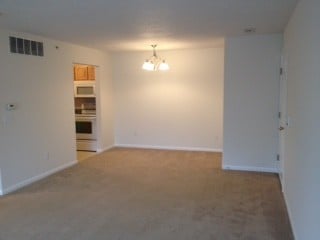 Open floor plan - 1003 Carom Cir Unit 1001