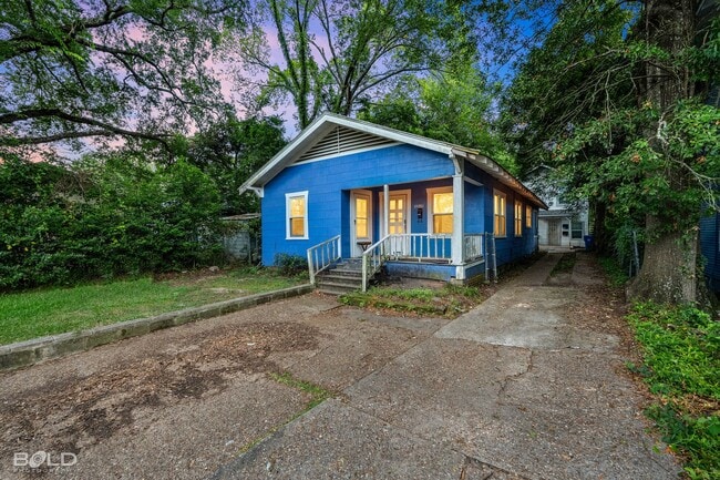 Photo - 3215 Penick St
