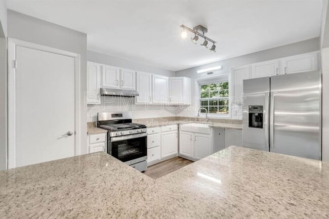 Photo - 2966 Fern Valley Dr SW