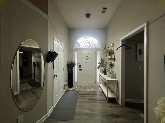 Photo - 130 Morning Glen Dr