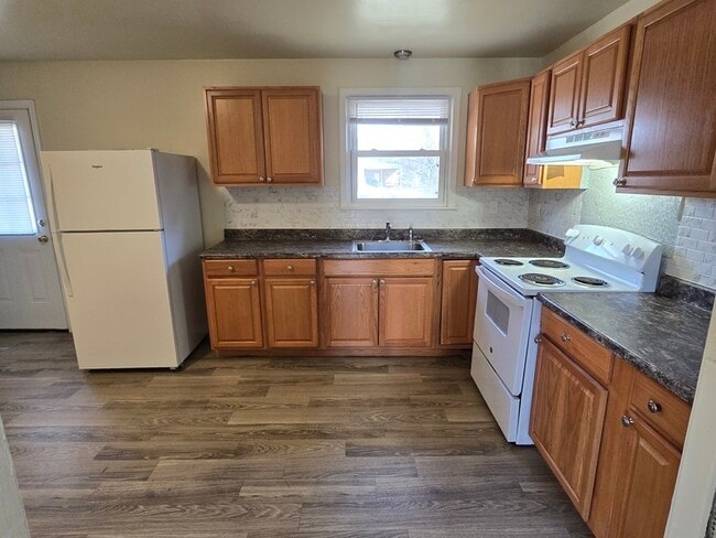 Photo - 3800 Walmsley Blvd