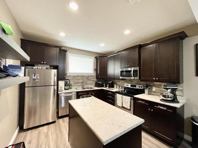 Photo - 8611-8682 82nd St