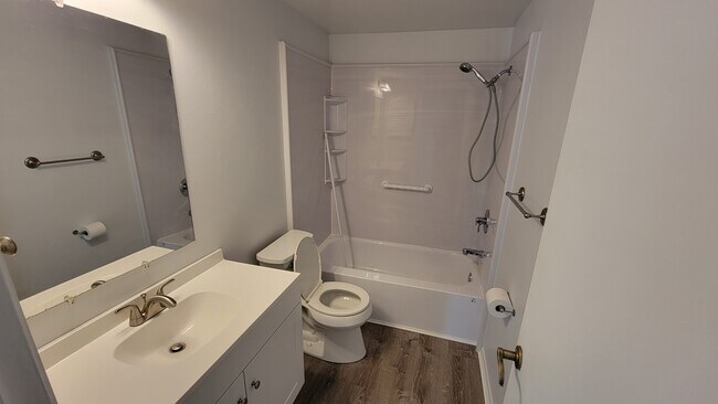 Photo - 2130 Wonderwin St