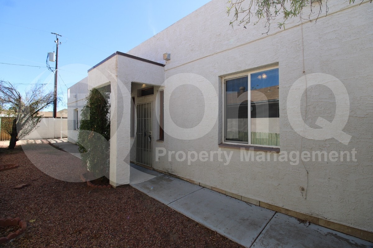 Photo - 18019 N 40th Pl