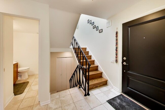 Photo - 370 Park Ave