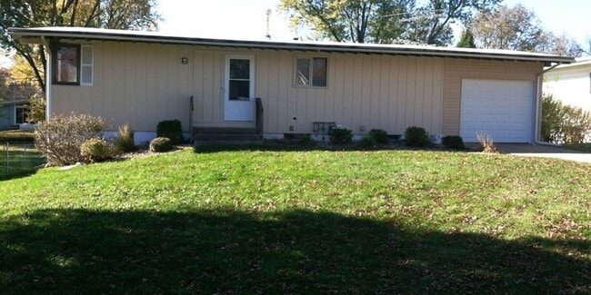 3915 Terrace Hill Dr NE - 3915 Terrace Hill Dr NE House