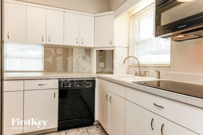 Photo - 5770 93rd Ave N