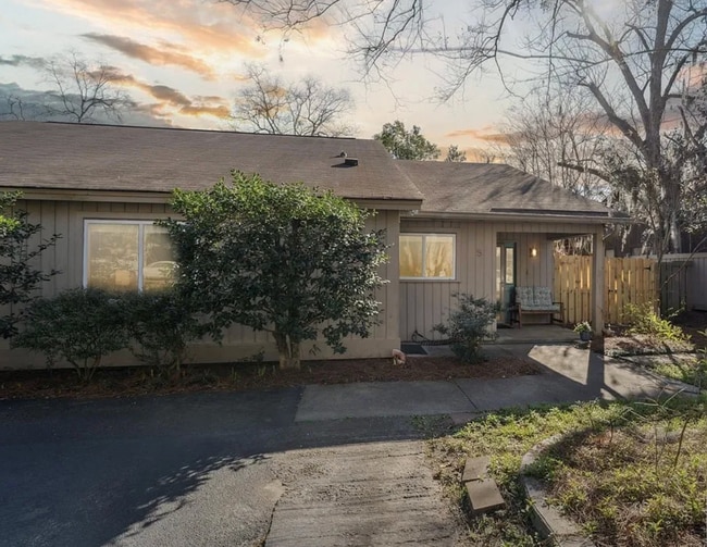 Photo - 5 Bent Oaks Ct Townhome