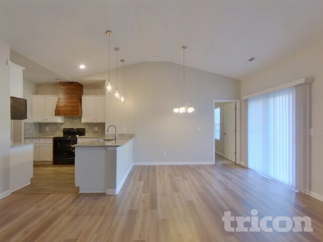 Photo - 7319 Amberly Hills Rd