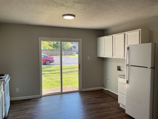 257 Tinker Hill Cv Unit B