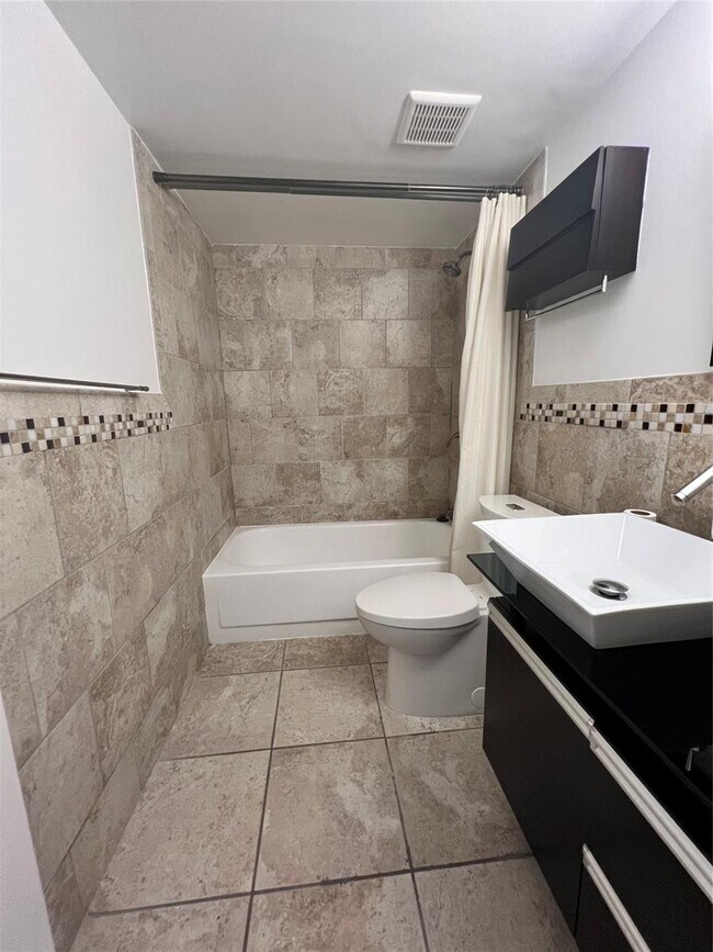 Photo - 2352 NW 37th Ave