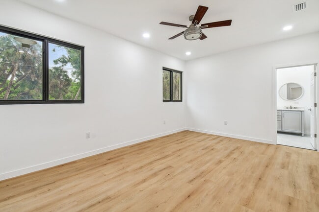 Photo - 406 Border St Casa