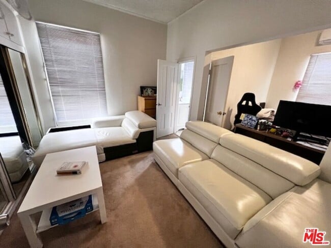 Photo - 1225 Normandie Ave