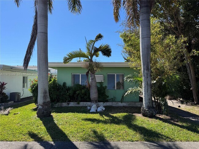 Photo - 816 NE 10th St Unit 1