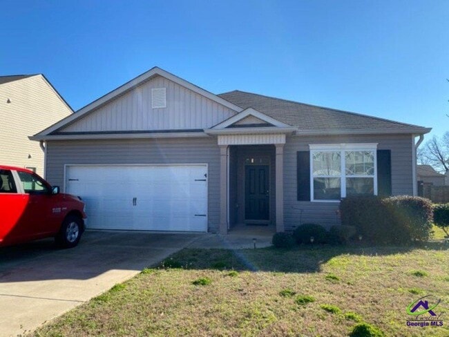 Building Photo - 135 Broomsedge Ln