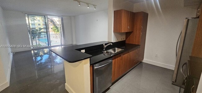 Photo - 2775 NE 187th St Unit 221