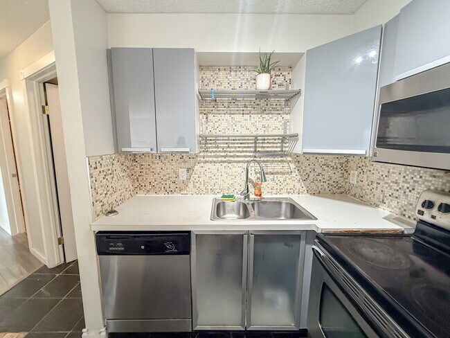 Photo - 4000 Somervale Ct SW Unit 403