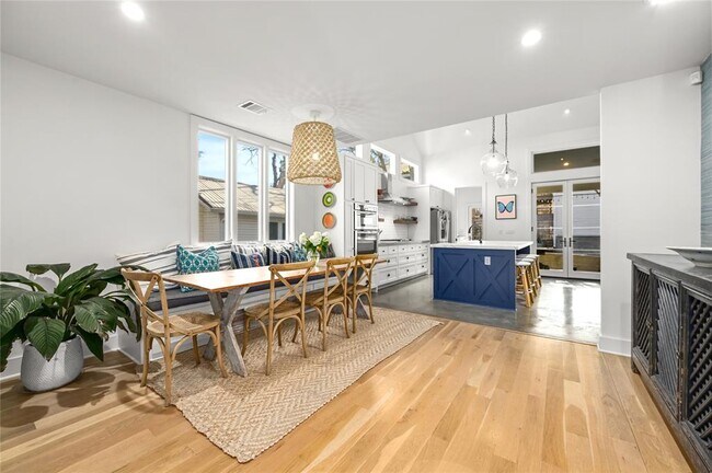 Photo - 1101 Lorrain St