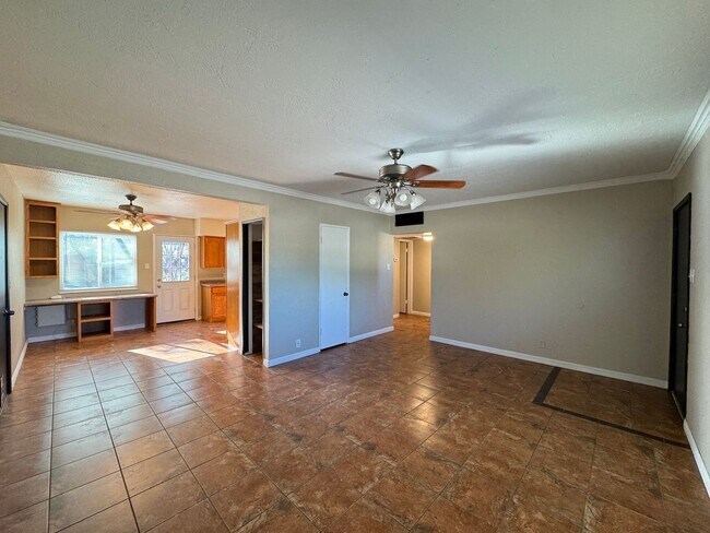 Photo - Spacious and Affordable Needles Ca home