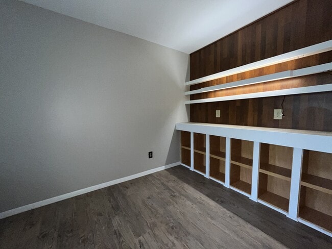 Photo - 1212 Schaub Dr