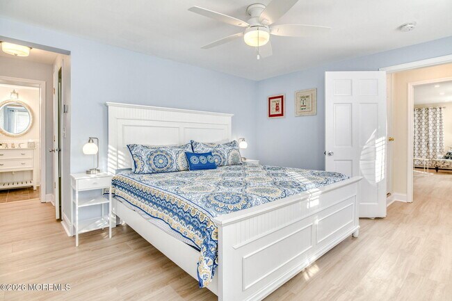 Photo - 18 Abbott Ave Unidad Garden Apt