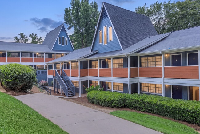 Monarch Villas