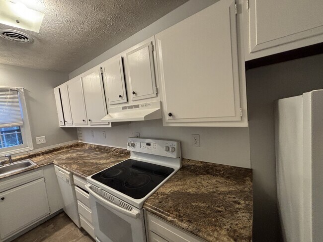 Photo - 201 Southway Garden Rd