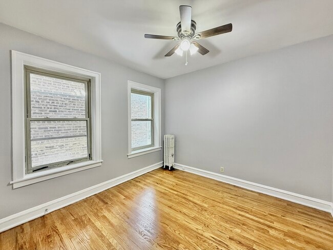 Photo - 6306 N Leavitt St