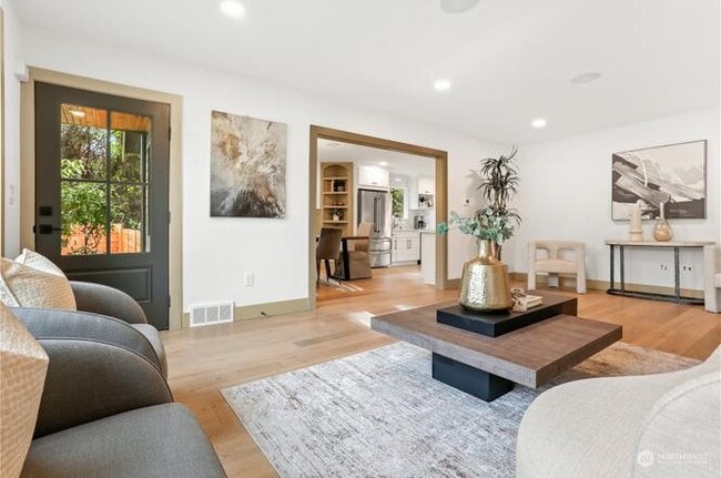 Photo - 11025 17th Ave NE