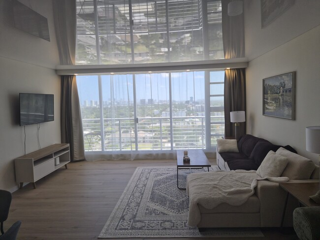 Photo - 1720 Harrison St Unit Home Tower #16 B