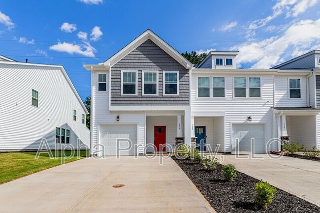 Building Photo - Hickory Heights