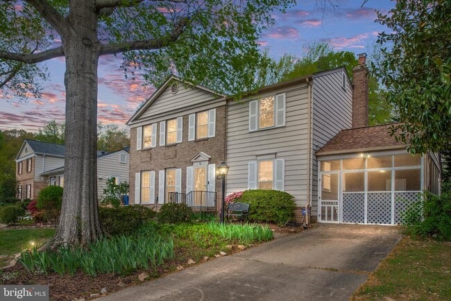 Photo - 6917 Stoneybrooke Ln